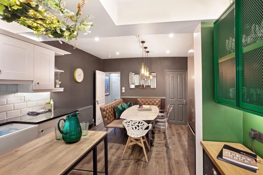 Stunning 4Bed Townhouse By Hic & Trendy Kings Quarter! Villa Harrogate Exterior foto